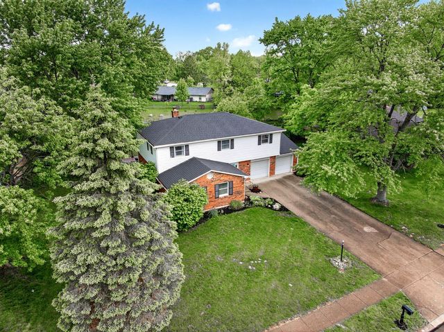 391 Roselake Drive, Centerville, OH 45458