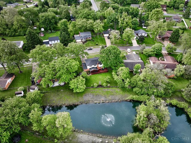 391 Roselake Drive, Centerville, OH 45458