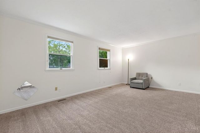 391 Roselake Drive, Centerville, OH 45458