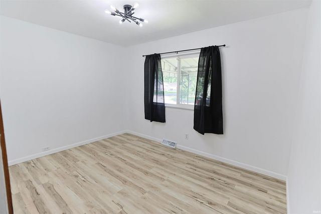 1134 Kinyon Street, South Bend, IN 46616