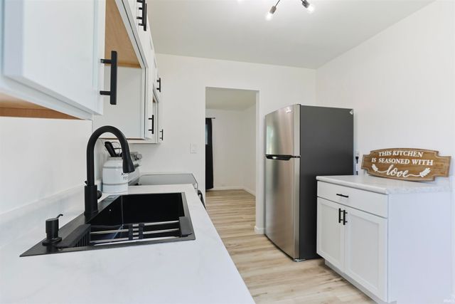 1134 Kinyon Street, South Bend, IN 46616
