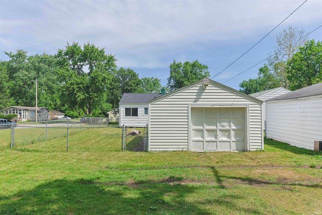 1134 Kinyon Street, South Bend, IN 46616