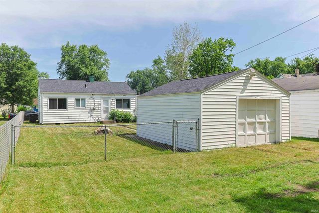 1134 Kinyon Street, South Bend, IN 46616