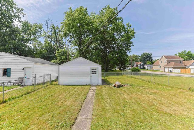 1134 Kinyon Street, South Bend, IN 46616