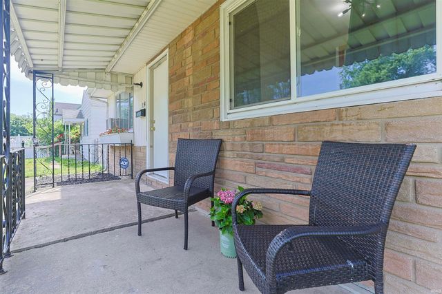 1134 Kinyon Street, South Bend, IN 46616