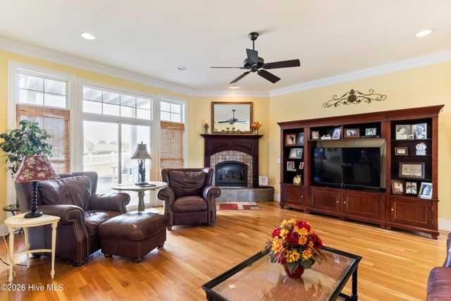 4363 Gauntlet Drive SE, Southport, NC 28461