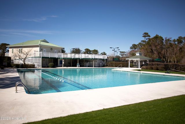 4363 Gauntlet Drive SE, Southport, NC 28461