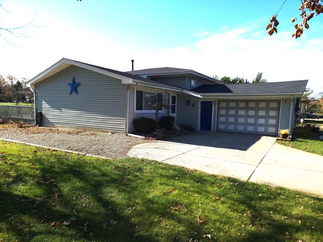 1328 Hilltop Drive, Lowell, IN 46356