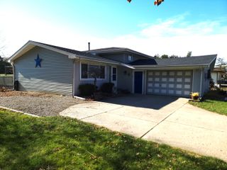 1328 Hilltop Drive, Lowell, IN 46356