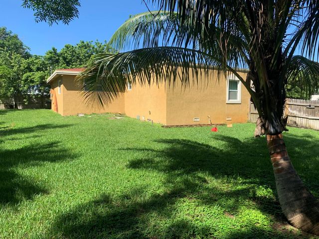 212 NW 6th Avenue, Boynton Beach, FL 33435