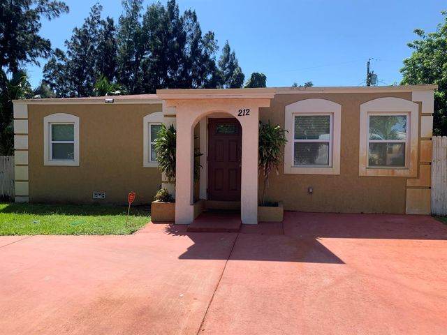 212 NW 6th Avenue, Boynton Beach, FL 33435