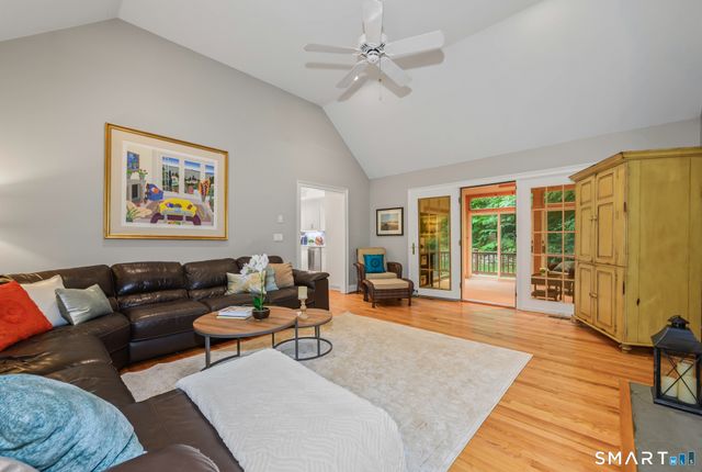 120 Strickland Street, Glastonbury, CT 06033