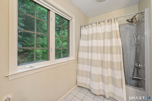 120 Strickland Street, Glastonbury, CT 06033