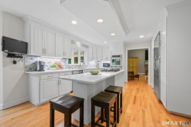 120 Strickland Street, Glastonbury, CT 06033