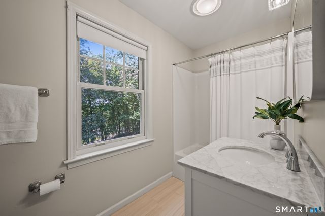 120 Strickland Street, Glastonbury, CT 06033