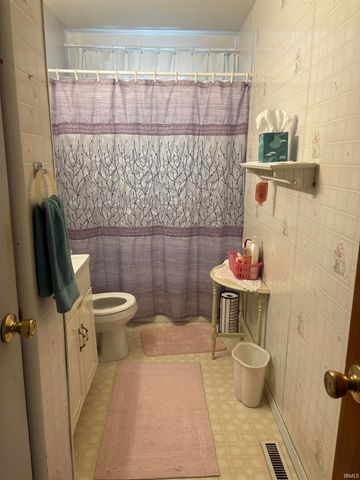 1300 N Villa Drive, Evansville, IN 47711