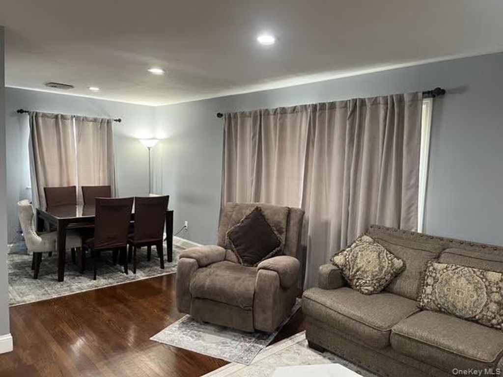 782 Stewart Avenue, Bethpage, NY 11714 — photo 4