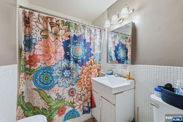 2 Horizon 1010, Fort Lee, NJ 07024