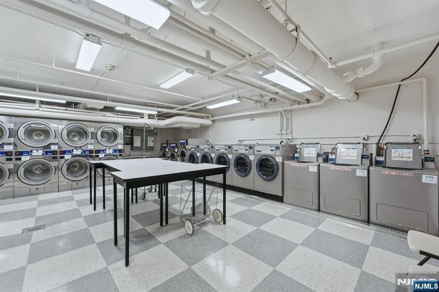 2 Horizon 1010, Fort Lee, NJ 07024