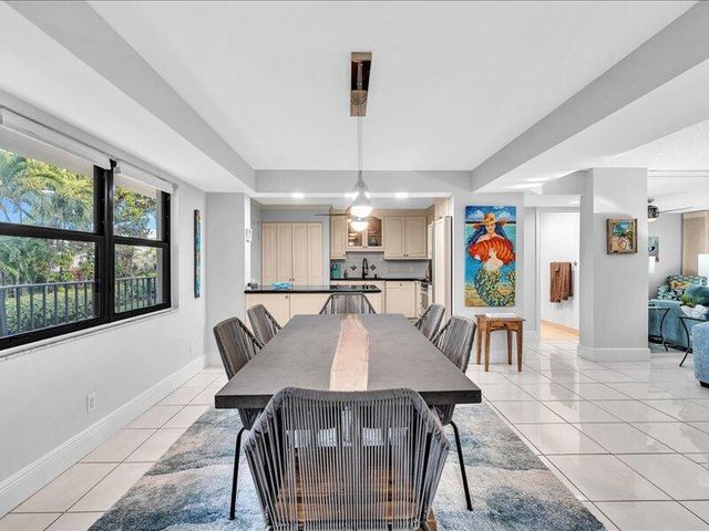 277 N Ocean Boulevard 102, Boca Raton, FL 33432