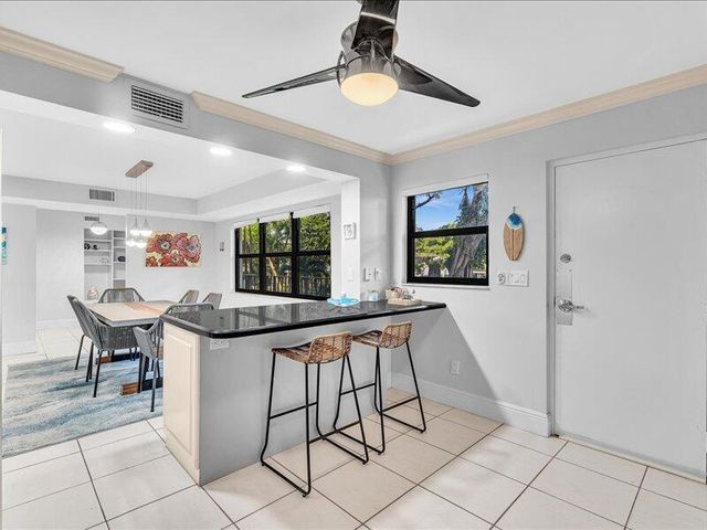 277 N Ocean Boulevard 102, Boca Raton, FL 33432