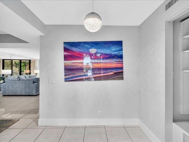 277 N Ocean Boulevard 102, Boca Raton, FL 33432