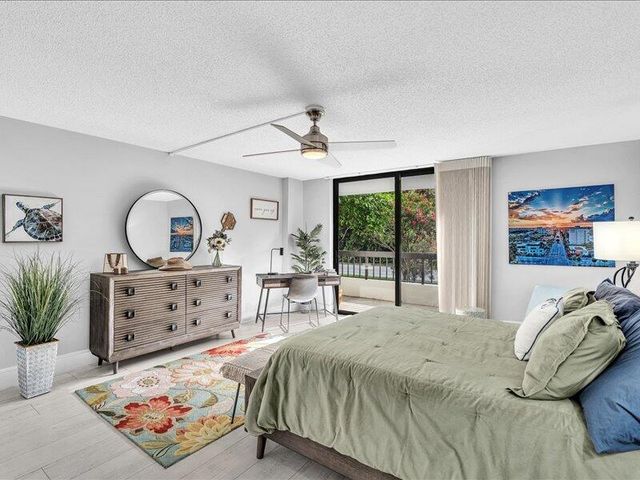 277 N Ocean Boulevard 102, Boca Raton, FL 33432