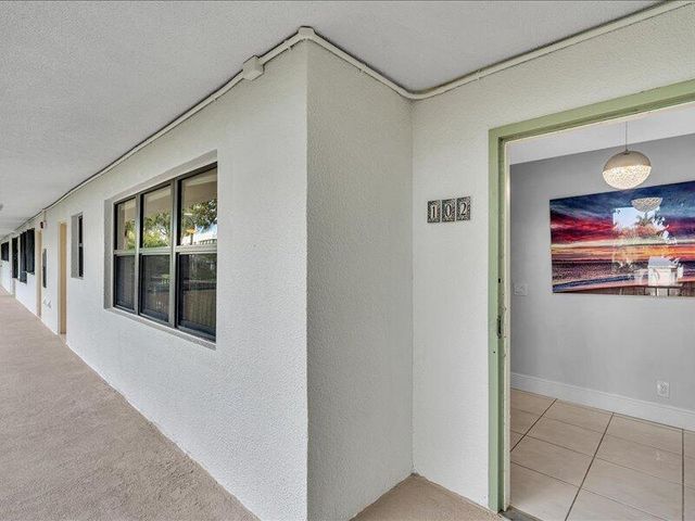 277 N Ocean Boulevard 102, Boca Raton, FL 33432