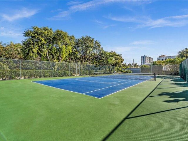 277 N Ocean Boulevard 102, Boca Raton, FL 33432