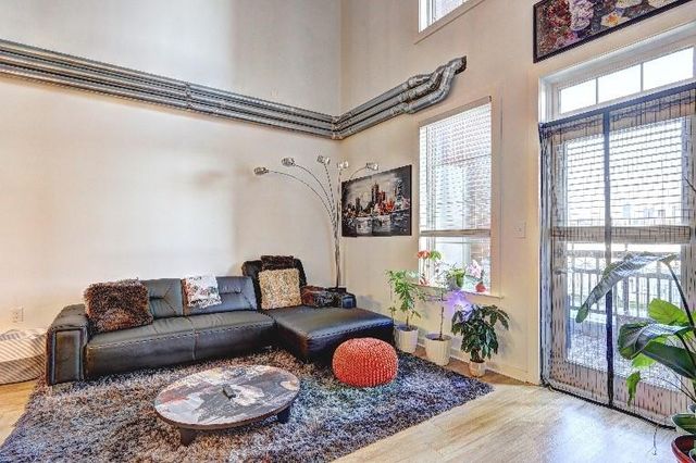 260 18th NW Street 10302, Atlanta, GA 30363