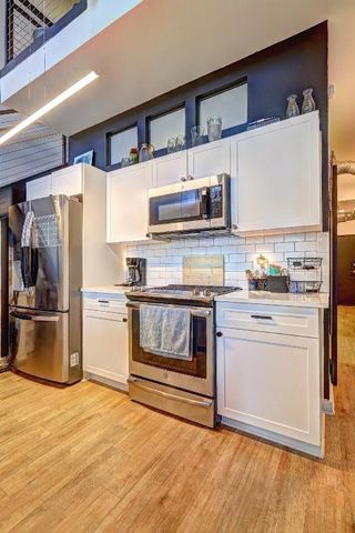 260 18th NW Street 10302, Atlanta, GA 30363