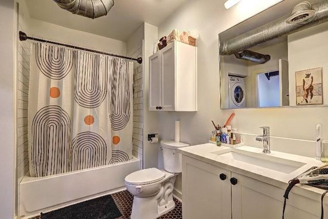 260 18th NW Street 10302, Atlanta, GA 30363