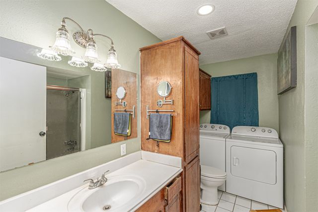 201 Rs County Road 1399, Point, TX 75472