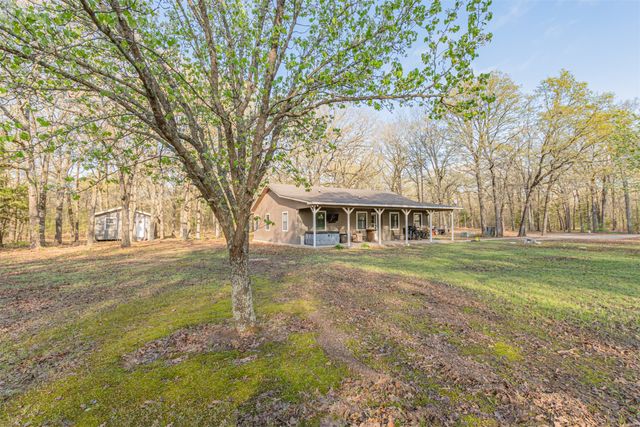 201 Rs County Road 1399, Point, TX 75472