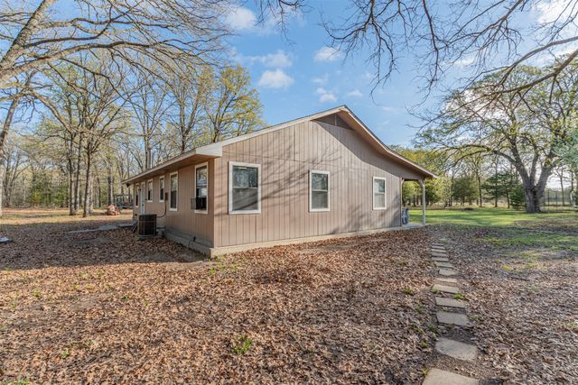 201 Rs County Road 1399, Point, TX 75472