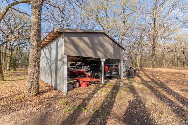 201 Rs County Road 1399, Point, TX 75472
