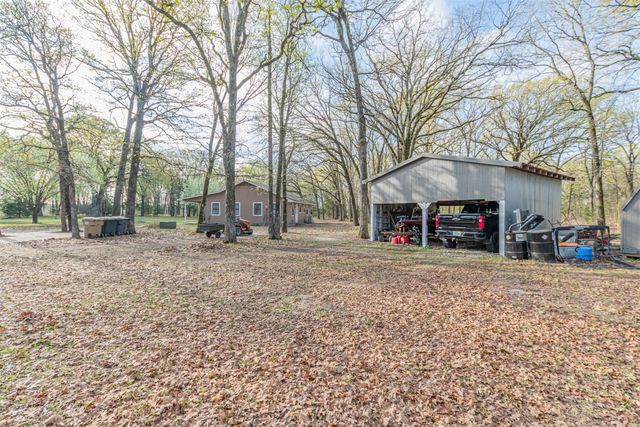 201 Rs County Road 1399, Point, TX 75472