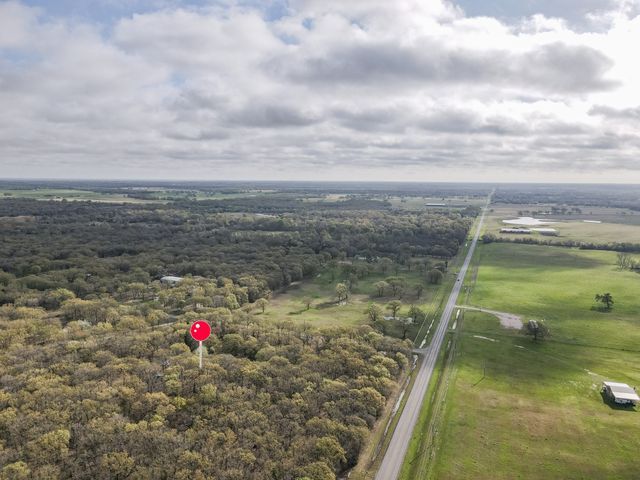 201 Rs County Road 1399, Point, TX 75472