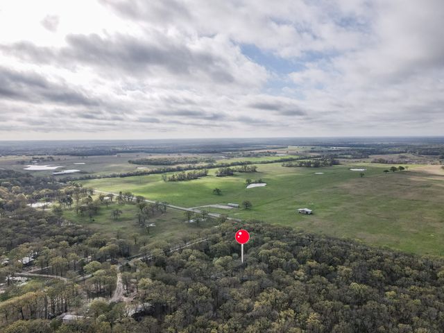 201 Rs County Road 1399, Point, TX 75472