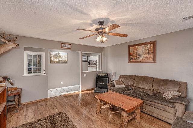 201 Rs County Road 1399, Point, TX 75472