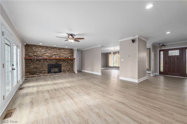 12101 The Bluffs, Strongsville, OH 44136