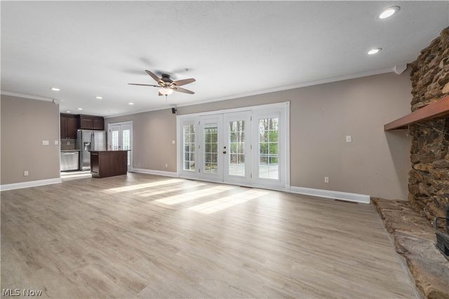 12101 The Bluffs, Strongsville, OH 44136