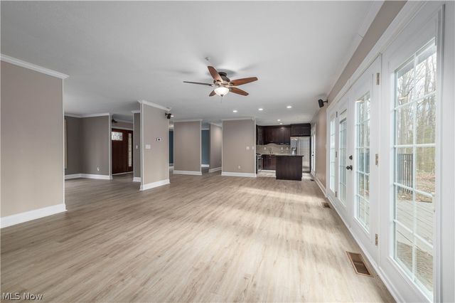 12101 The Bluffs, Strongsville, OH 44136