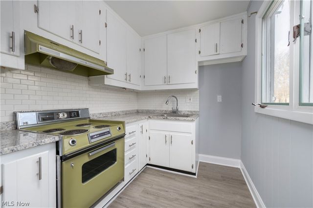 12101 The Bluffs, Strongsville, OH 44136