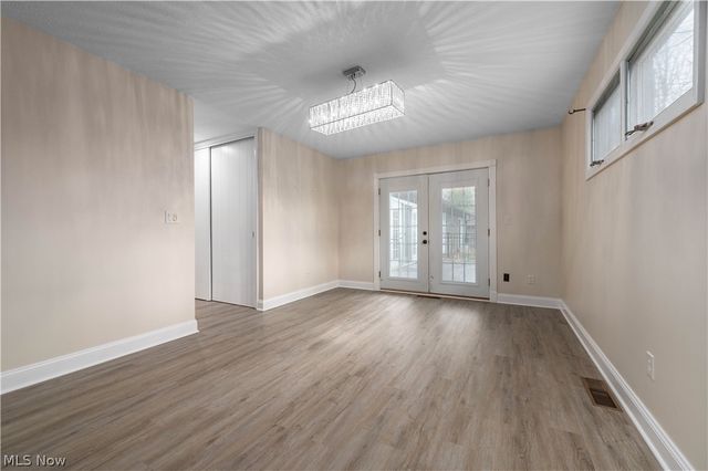 12101 The Bluffs, Strongsville, OH 44136