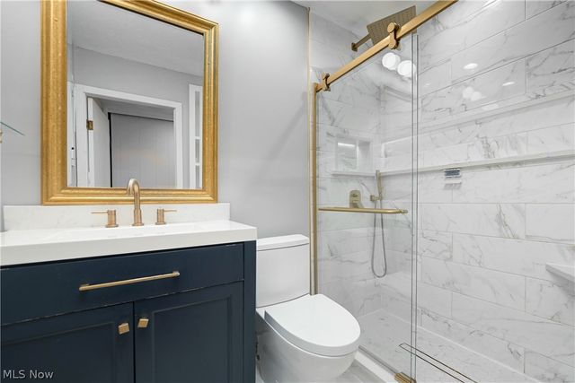 12101 The Bluffs, Strongsville, OH 44136