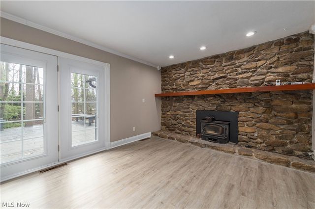 12101 The Bluffs, Strongsville, OH 44136