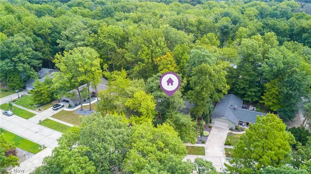 12101 The Bluffs, Strongsville, OH 44136