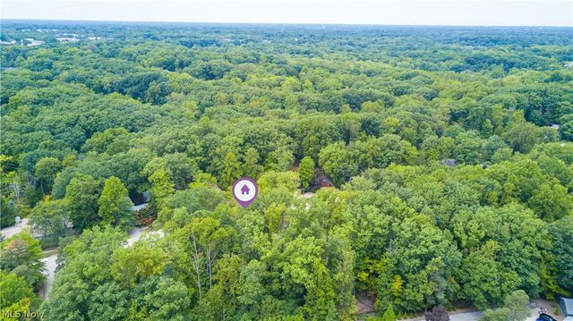 12101 The Bluffs, Strongsville, OH 44136