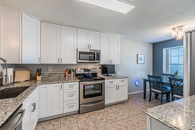 4100 Staghorn Circle N, Fort Worth, TX 76137
